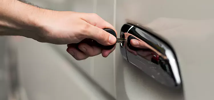 Why Choose Our Auto Locksmith Team in Sainte-Brigitte-de-Laval, QC?