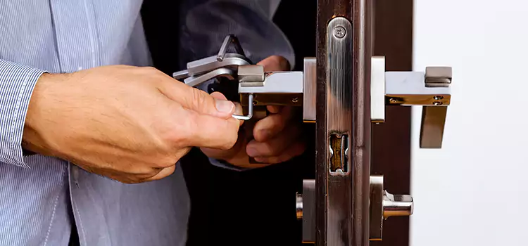 Commercial Door Lock Repair Sainte-Brigitte-de-Laval